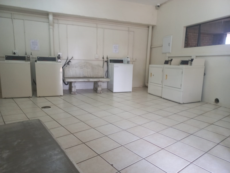 2 Bedroom Property for Sale in Kannoniers Park North West